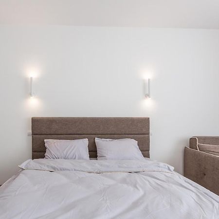Центр На Вулиці Проспект Шевченка 12 Навпроти Макдональса З Балконом Apartment Lviv Luaran gambar