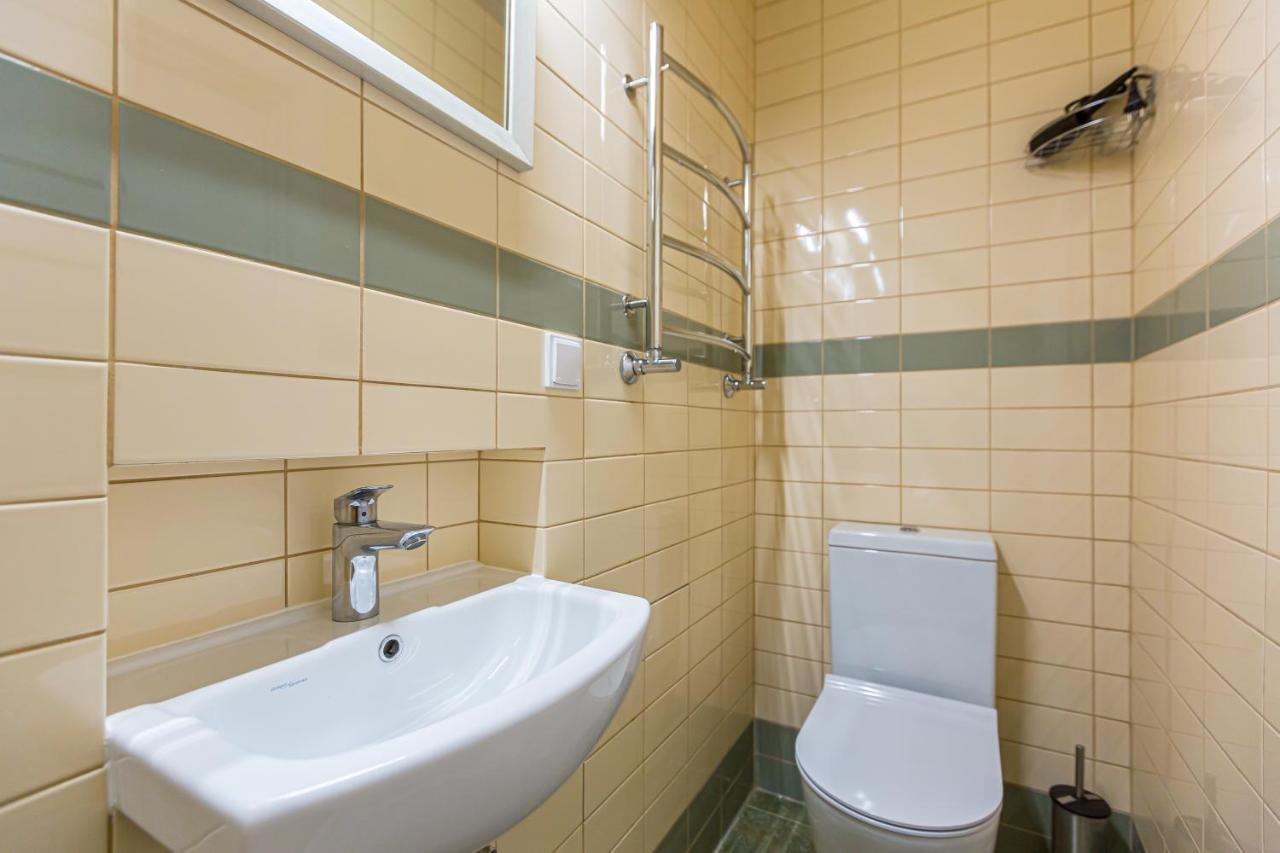 Центр На Вулиці Проспект Шевченка 12 Навпроти Макдональса З Балконом Apartment Lviv Luaran gambar